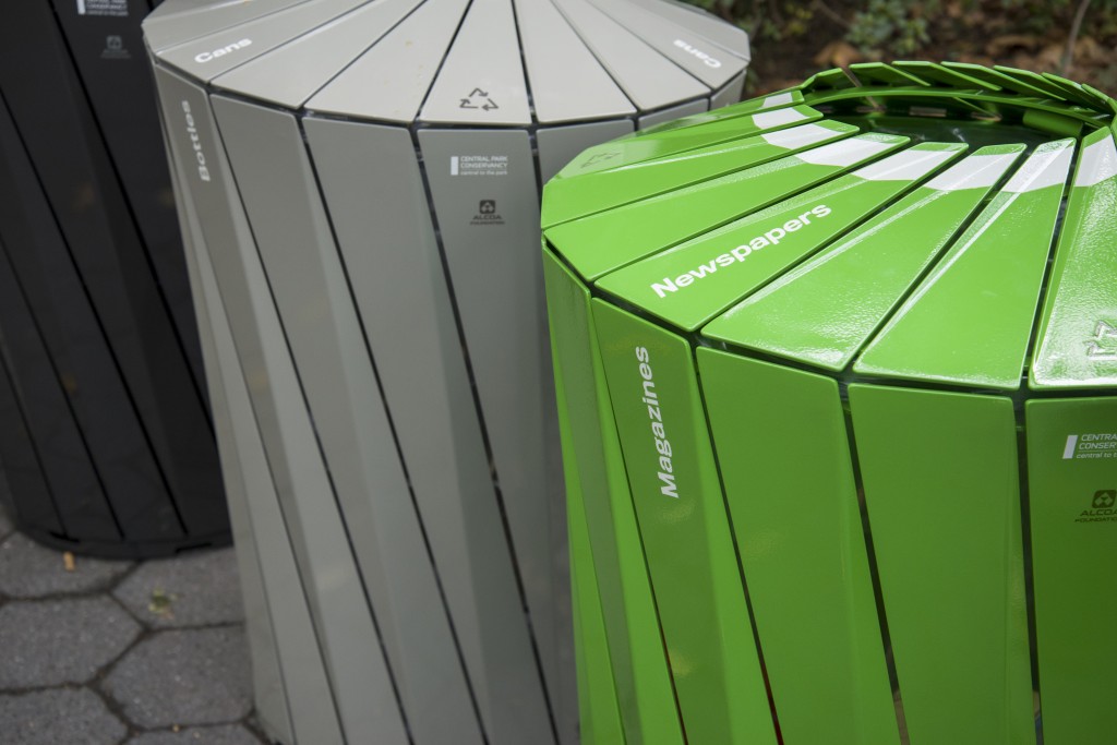 Landor_Central_Park_Conservancy_Trash_And_Recycling_Receptacles_07